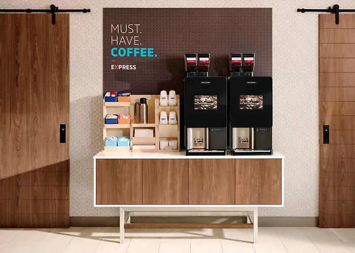 Cheap hotels Holiday Inn Express & Suites Detroit - Novi By Ihg